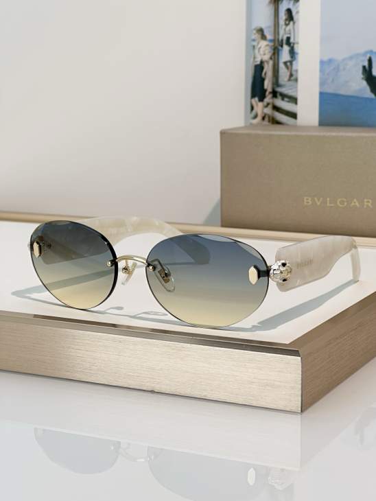 Picture of Bvlgari Sunglasses _SKUfw80444133fw